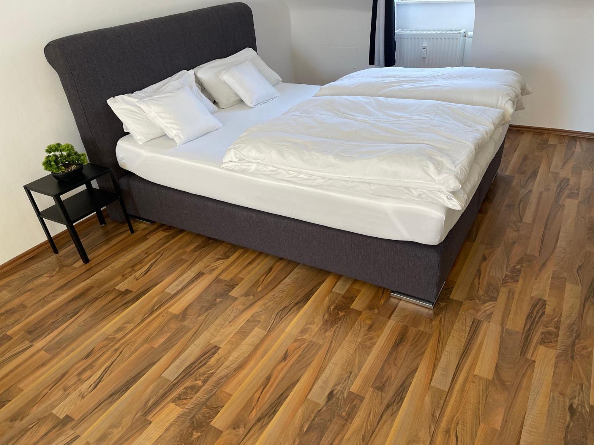 Geraeumige 3-Zimmer-Ferienwohnung Im Herzen Von Kassel Exterior foto
