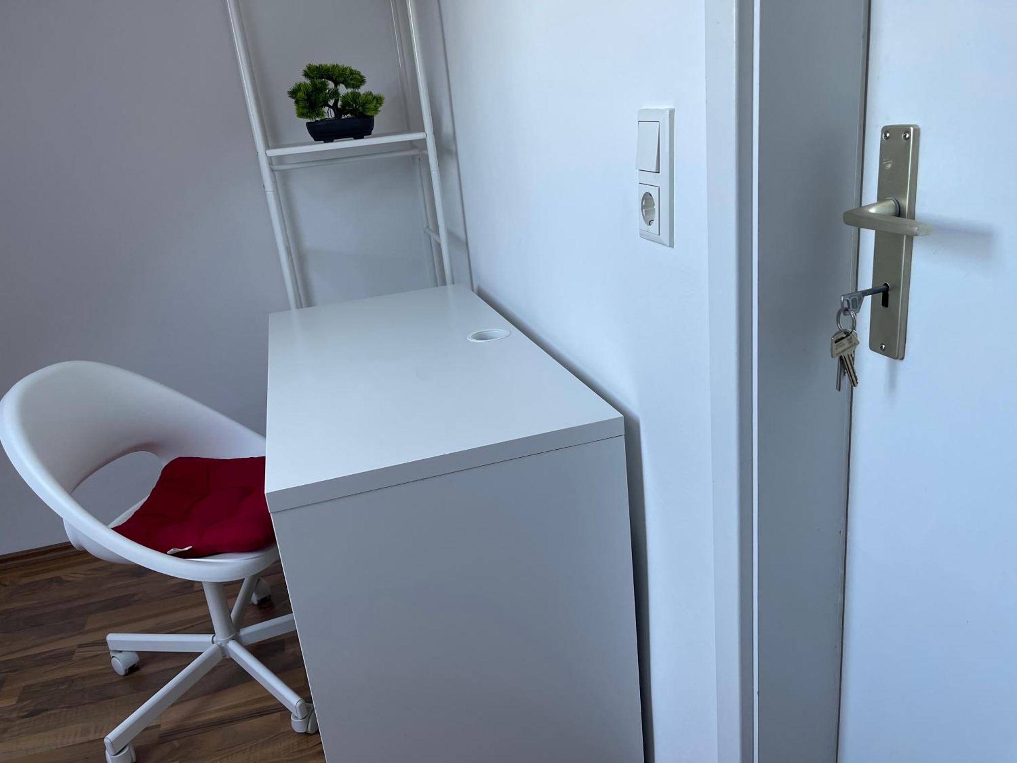 Geraeumige 3-Zimmer-Ferienwohnung Im Herzen Von Kassel Exterior foto